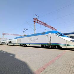 Uzbekistan railways - train to Samarkand. Busy with lots of tourists