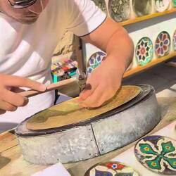 Bukhara - metal engraving artist at work