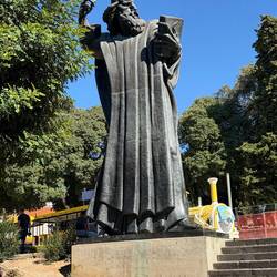 Statue des Gregor von Nin