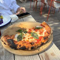 Poolside pizza
