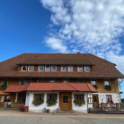 Die erste Guide Michelin Empfehlung auf der Strecke, Zum Kreuz bei St.Märgen
