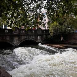 Eisbachwelle