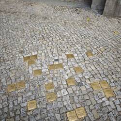 Stolpersteine dem Pension