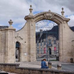 Looking through the gates to the Abbaye Royale