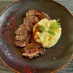 Rogers beef with jus and mash