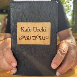 Die Speisekart gabs übrigens in Russisch, Georgisch, Armenisch und Englisch