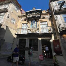 First public hospital in Porto