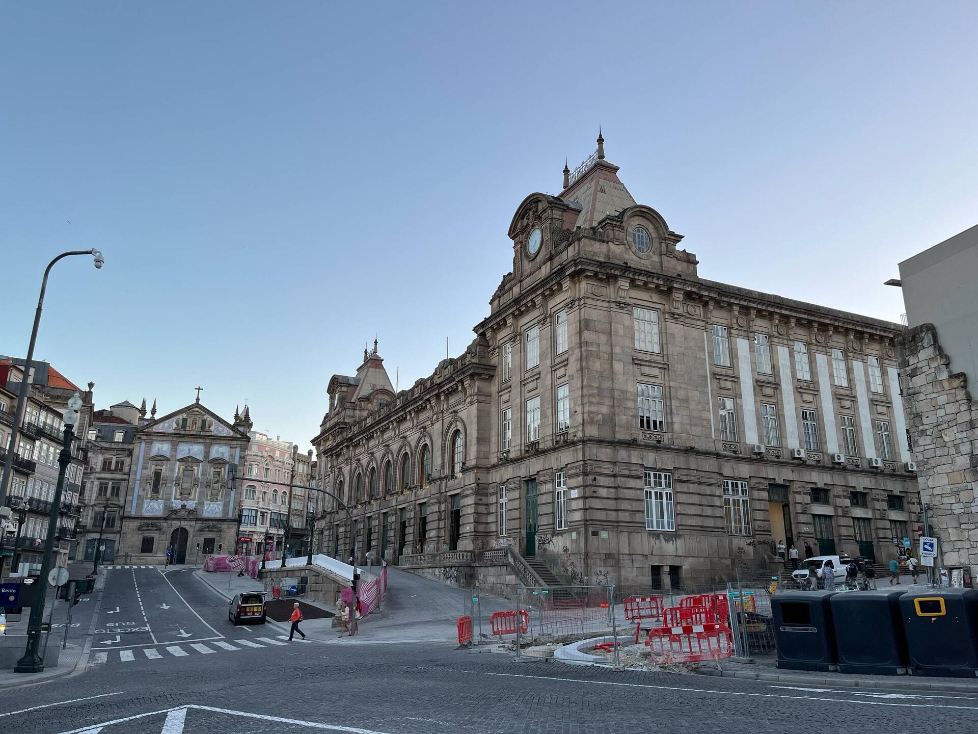 São Bento estação (St Benedict station) - my hostel is within the station building