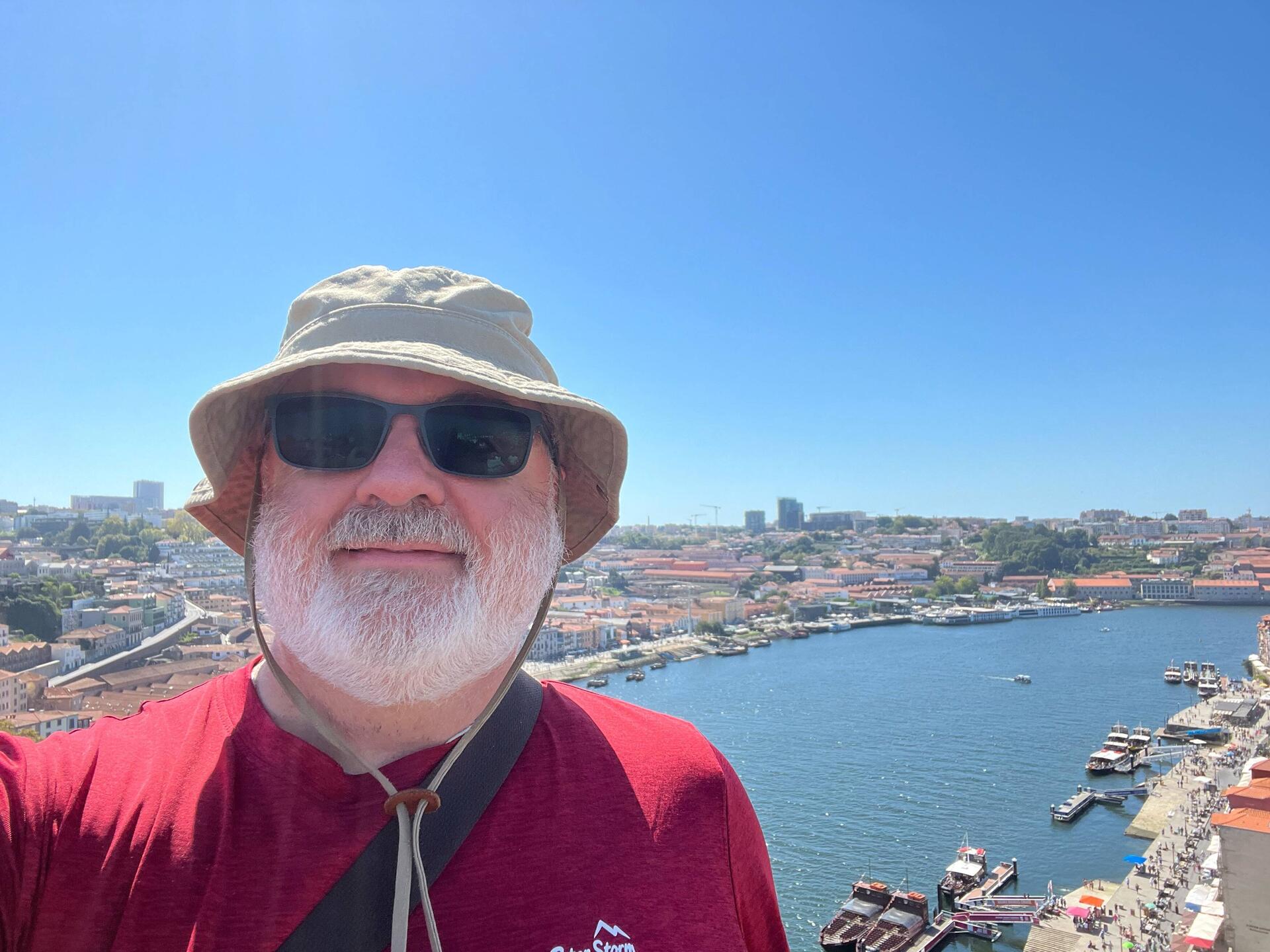 On the Ponte Luís I, with Vila Nova de Gaia across the Duoro