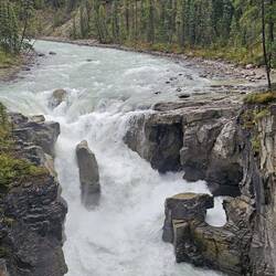Upper Sunwapta Falls