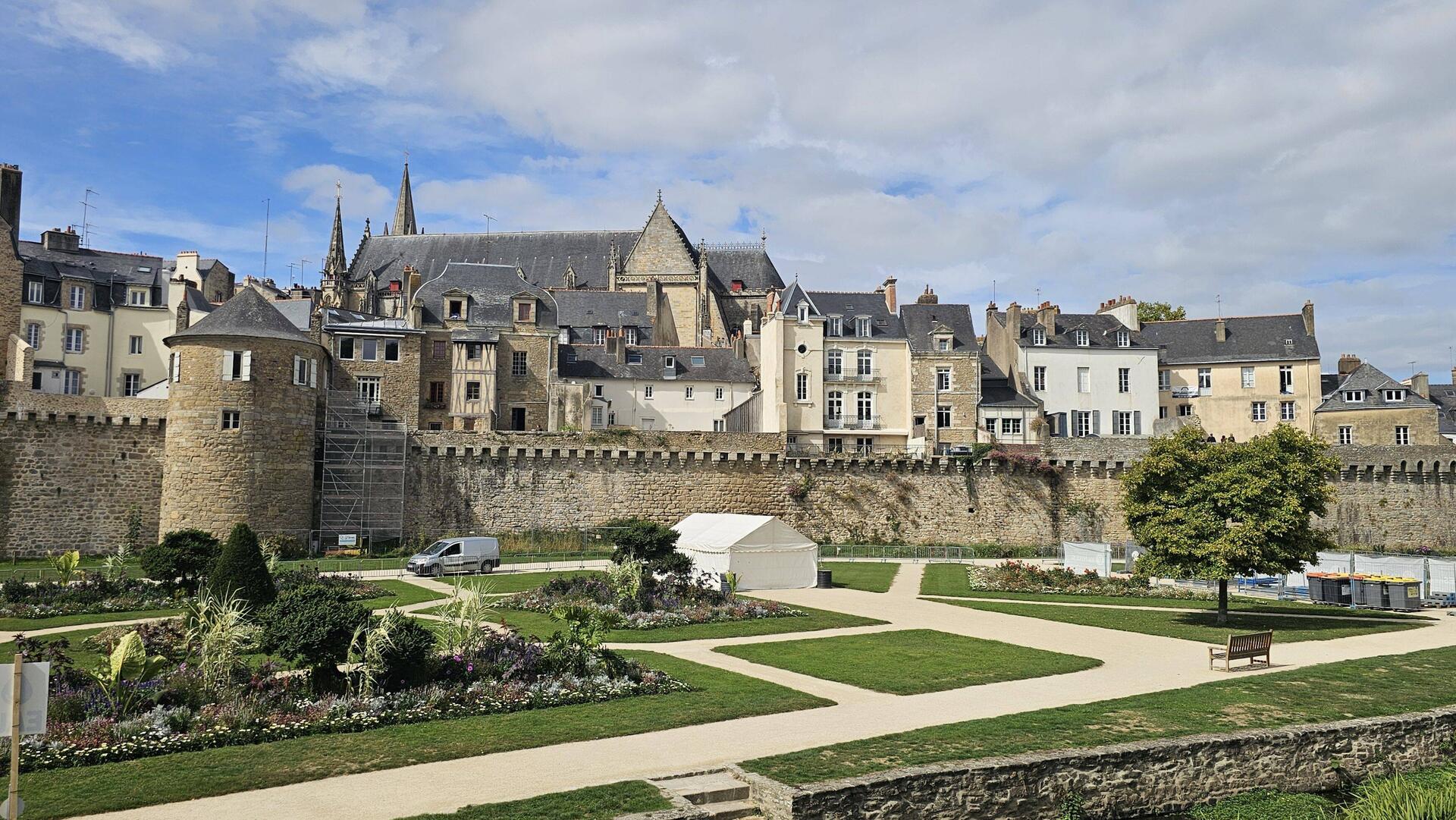Die alte Stadtmauer von Vannes