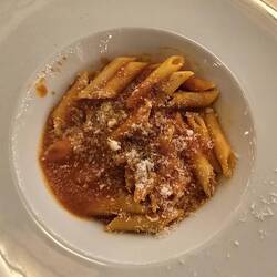 Nudeln mit Tomatensauce