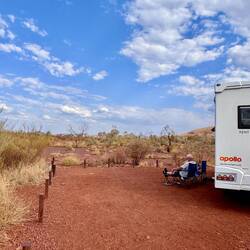 Großzügiger Stellplatz auf dem Dales Gorge Campground