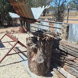 Just one of the cool stuff this sculpture artist had on display