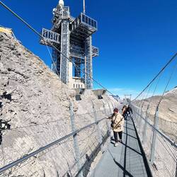 Cliff-Walk unter dem Titlis-Tower