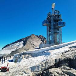 Ehemaliger Sendeturm und heutiger Titlis Tower