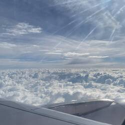 Über den Wolken