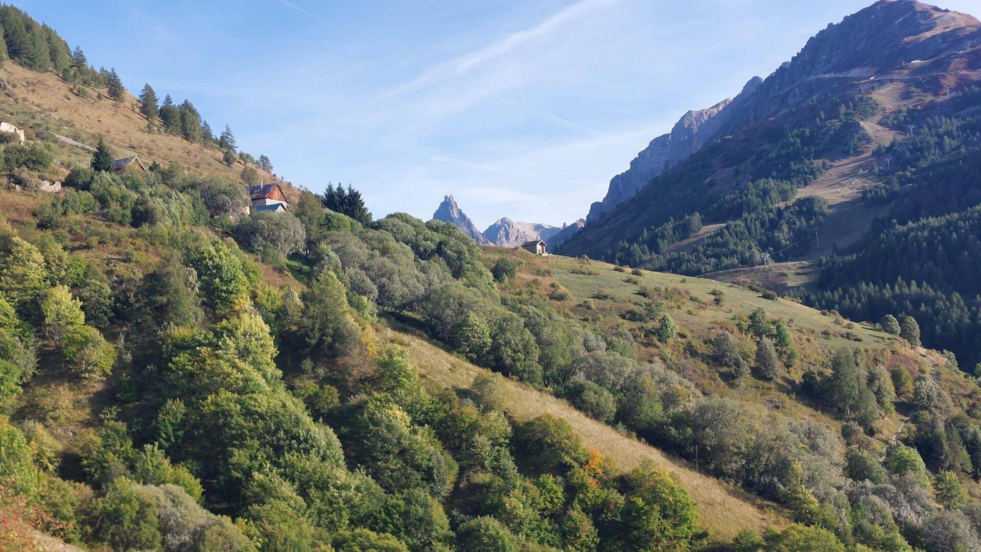 Toppen Aiguille Noire der ligger for enden af dalen Combe de l'Aiguille Noire