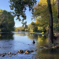 Die Beune fliesst in die Vézère