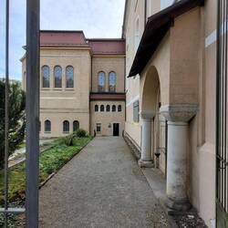 auf dem Weg zur Krypta