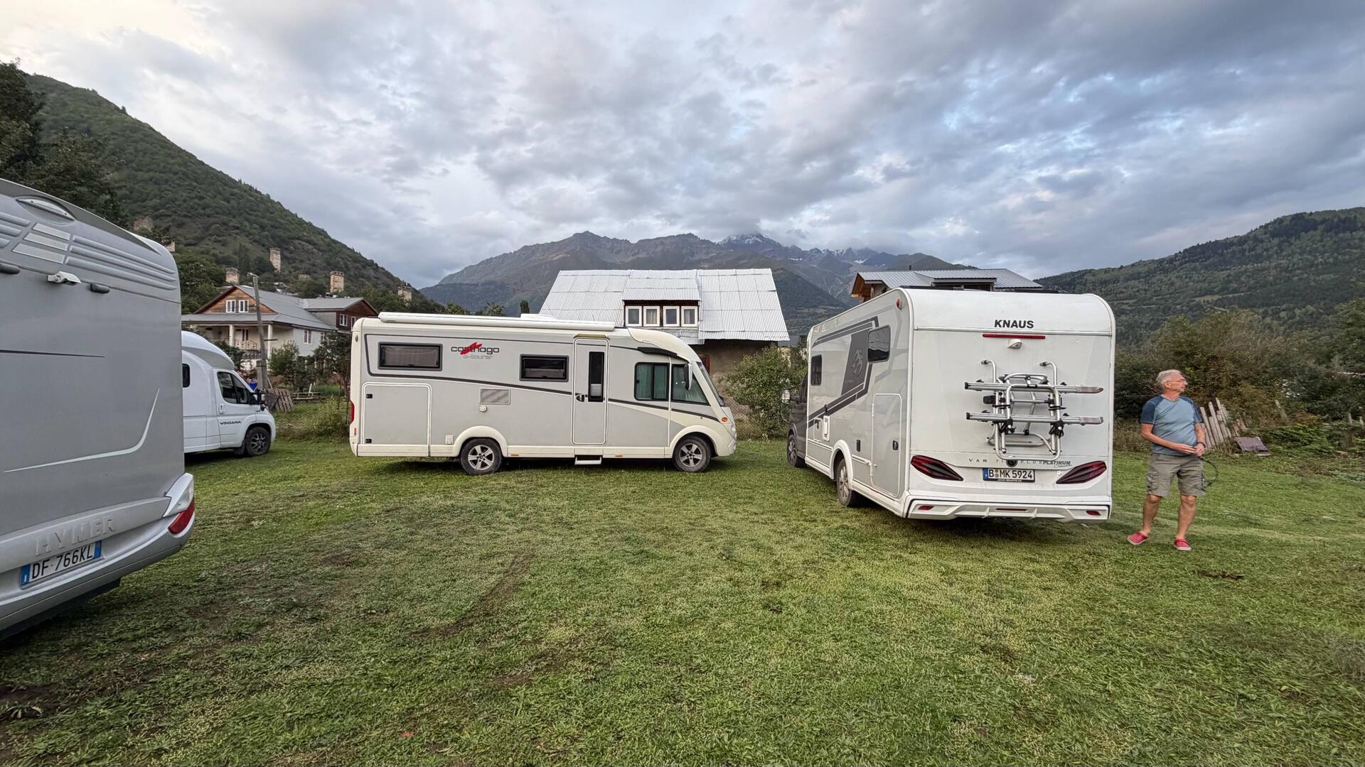 Camping Swanland - mit uns ne große Gruppe Camper aus Italien