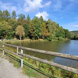 Ein kleiner Stausee bei Gerolstein.