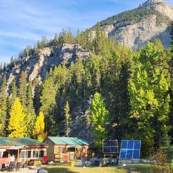 Rampart Creek Wilderness Hostel
