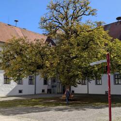 Schloss-Innenhof