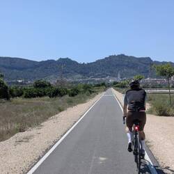 Cycling (steeper than in Belgium) 🚲