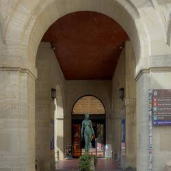 Francesco Messina's life-sized bronze figure in Piazzetta del Titano — Città di San Marino