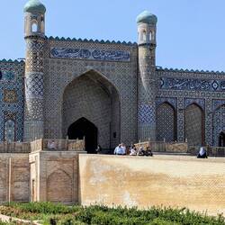 Entrance with Arabic inscription proclaiming the High Palace of Sayid Muhammad Khudayar Khan