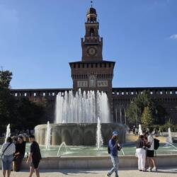 Fontana di Piazza Castello.