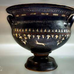 Bell crater type of Gnathia (type of Italian pottery) late 4th-early 3rd century BCE.