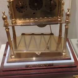 Ball clock