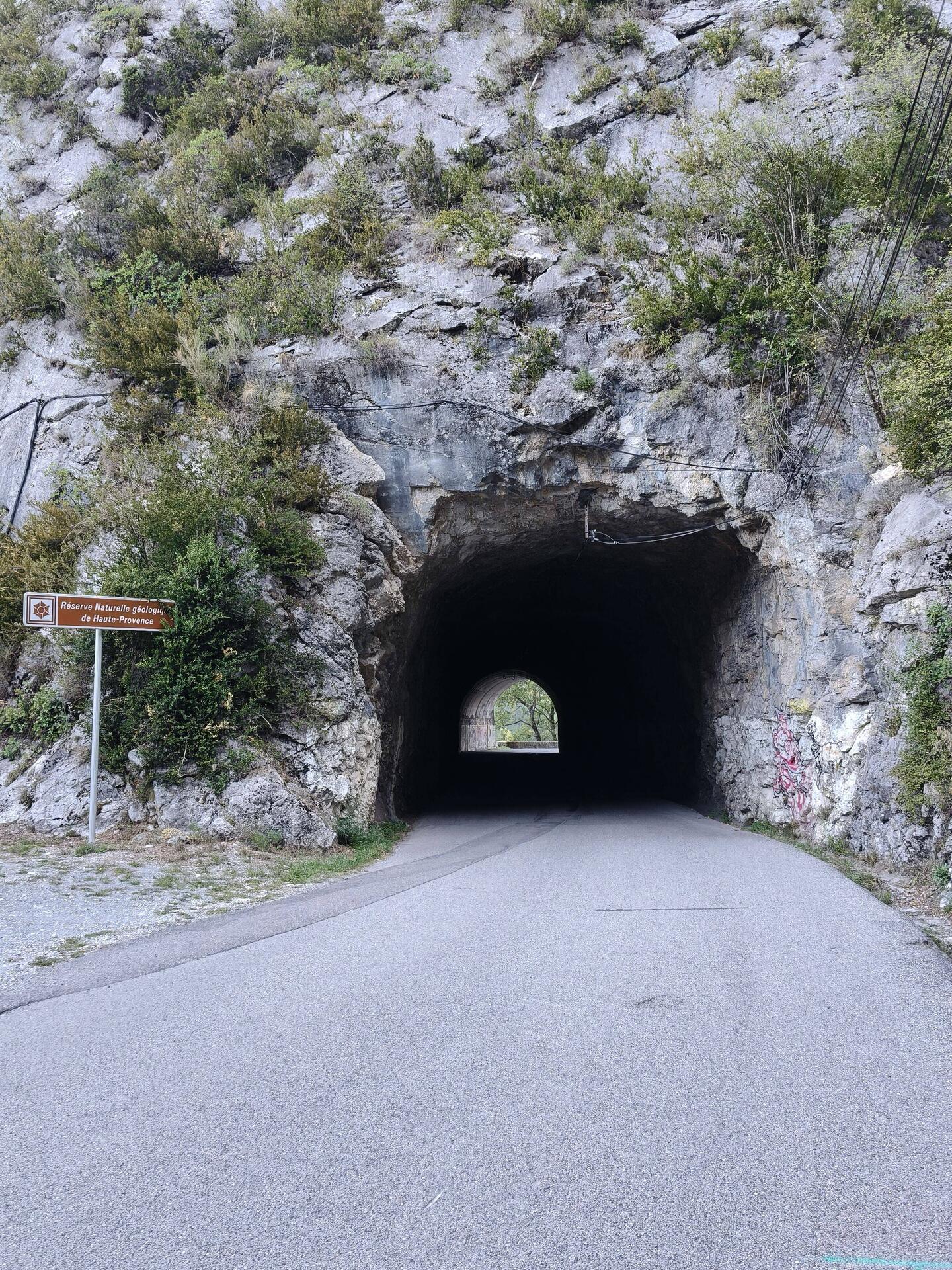 Tunneleinfahrt