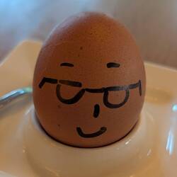 Am Frühstückstisch 😃