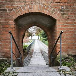 Wassertor in der Stadtmauer