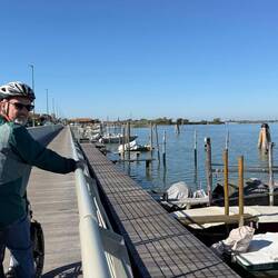 Fahrradweg entlang der Lagune