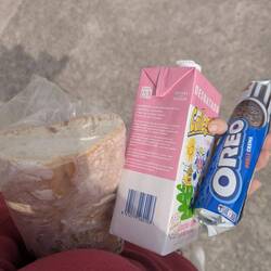 What a darling little design on the milk, don't we think