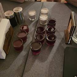 Geschenk des Restaurants, verschiedene Vodkas 😅😅