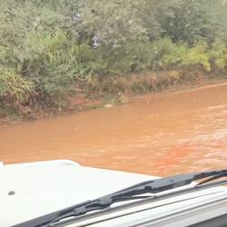 Vor der Ausfahrt muss der Fremont River durchquert werden...