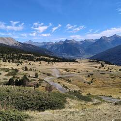 Von der Alp Gabon Blick auf Briançon mit Col du Vars