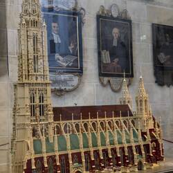 das Ulmer Münster aus Legosteinen