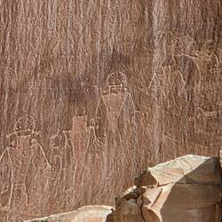 Felsgravuren - Petroglyphen