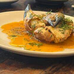 Tam had crab for lunch.
