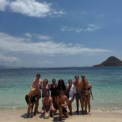Alcira-Crew
