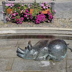 So eine wonnige Sauerei, dabei sind wir erst in Hassfurt und noch gar nicht in Schweinfurt!