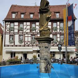 Am Marktplatz von Volkach