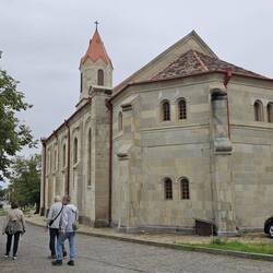 die restaurierte Kirche