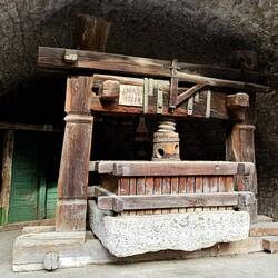 Historische Weinpresse